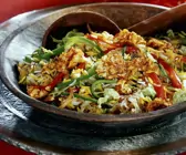 Gebratener Reis mit Gemüse asiatisch