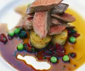 Lammrückenfilet mit Gemüse