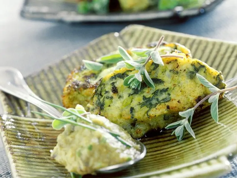 Gebackene Ricottanocken mit Auberginenpüree