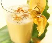Bananen-Smoothie mit Pomelo