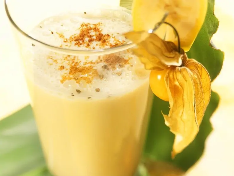 Bananen-Smoothie mit Pomelo