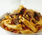 Nudeln mit Rindfleischragout