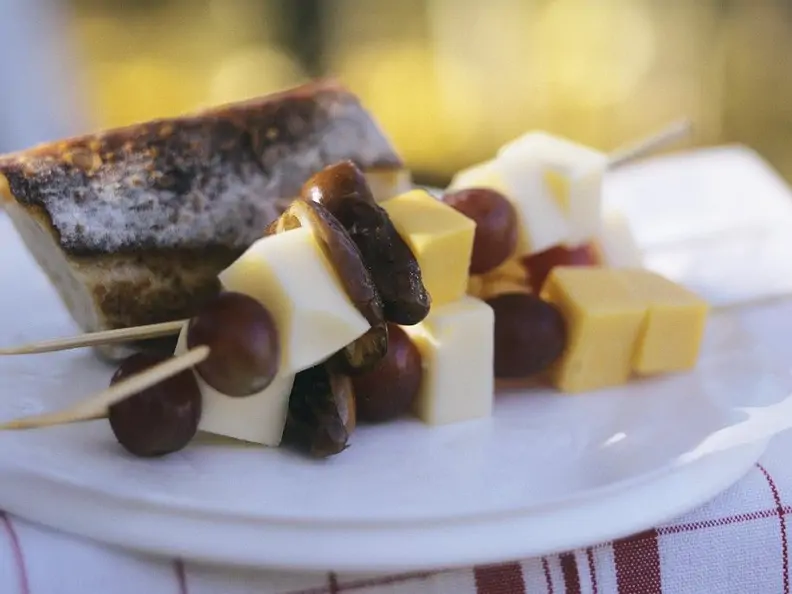 Käse-Frucht-Spieße