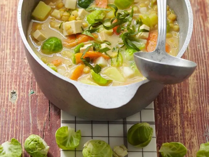 Gemüseeintopf mit Tofu