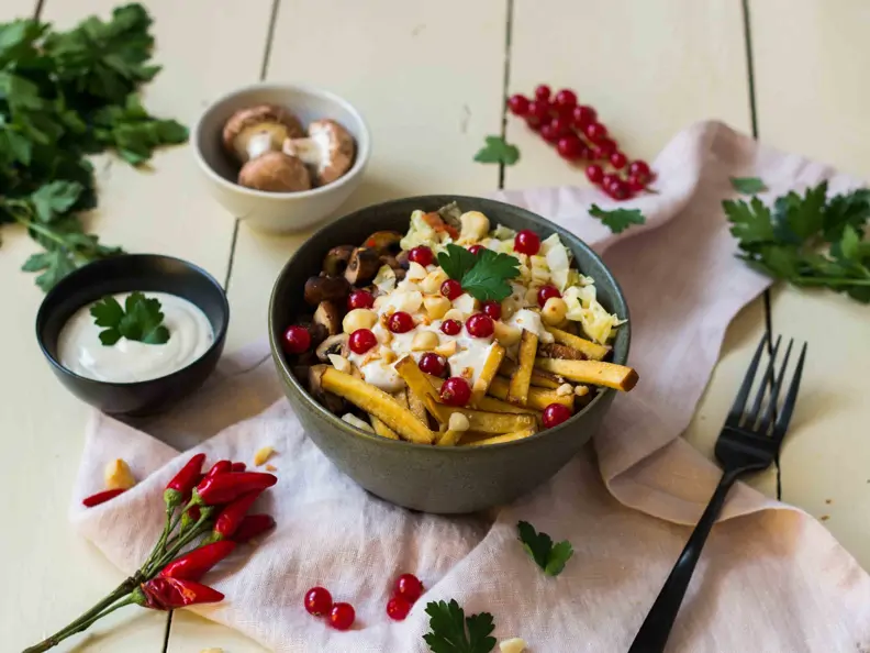 Keto-Bowl mit Pilzen und Chinakohl