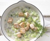 Schmorgurken mit Lachs und Dill