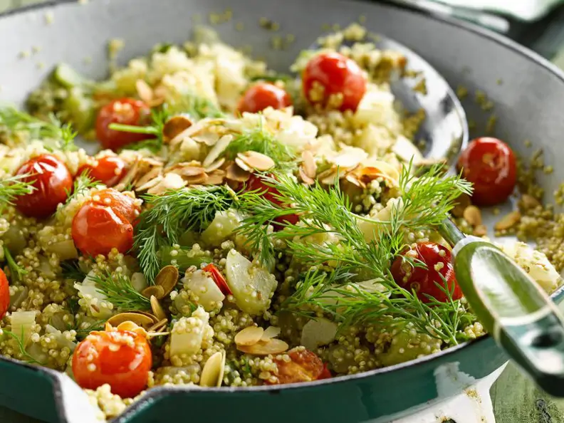 Quinoa-Sellerie-Pfanne