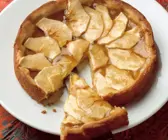 Apfeltarte mit Aprikosenmarmelade