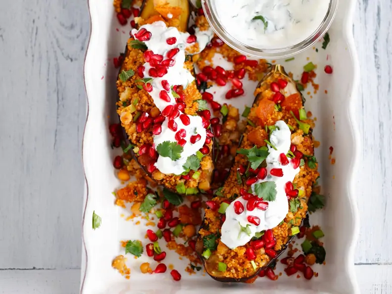 Gefüllte Auberginen mit Couscous und Aprikosen