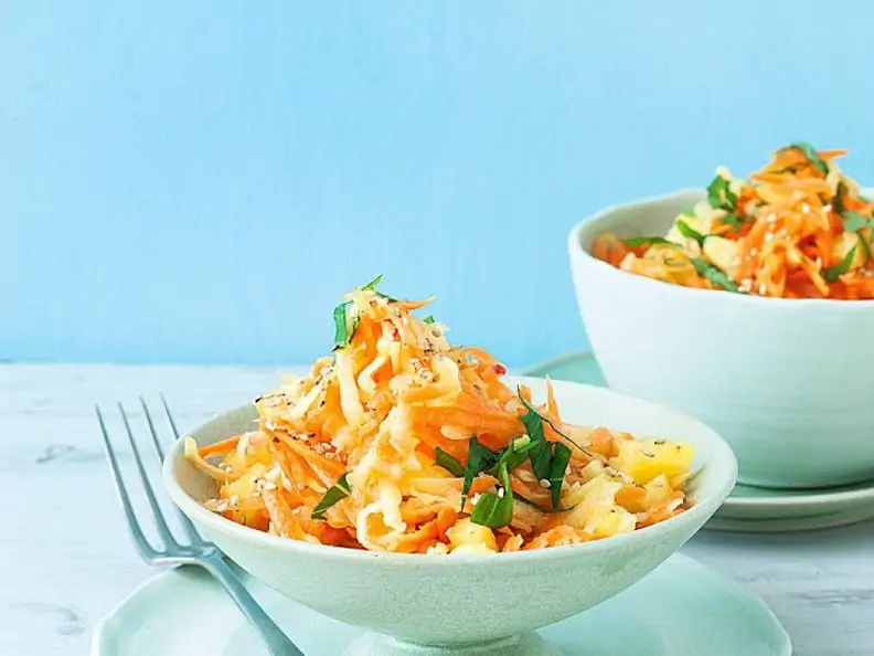 Ananas-Möhrensalat