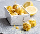 Zitronen-Powerballs mit Kokos