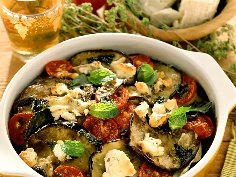 Auberginen-Tomatengratin