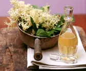 Holunderblütensirup