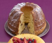 Gugelhupf mit Mandeln