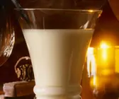 Mandel-Vanille-Milch