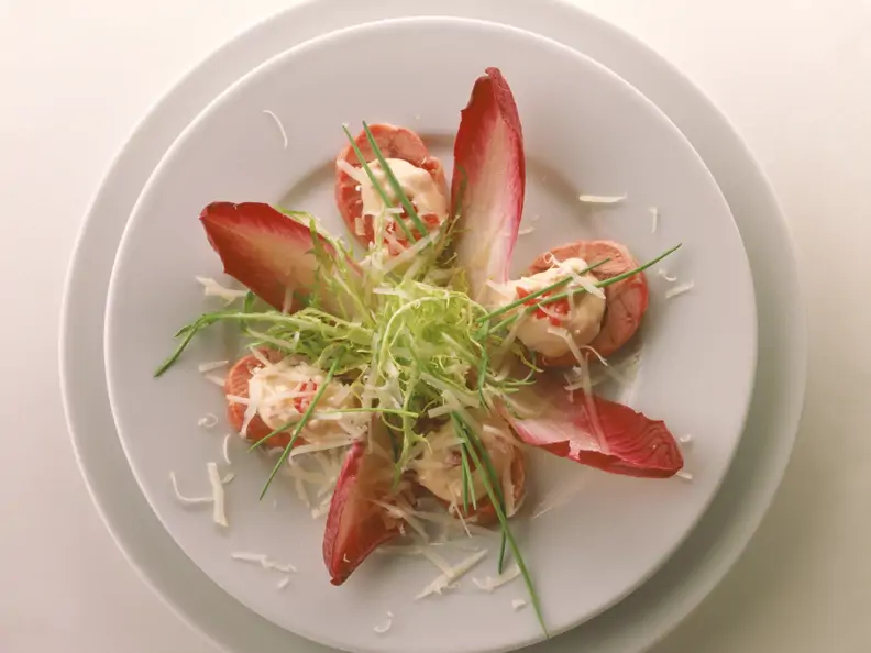 Gepökelte Kalbshaxenmedaillons mit Tomaten-Mayonnaise