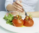 Tomaten mit Hackfleischfüllung