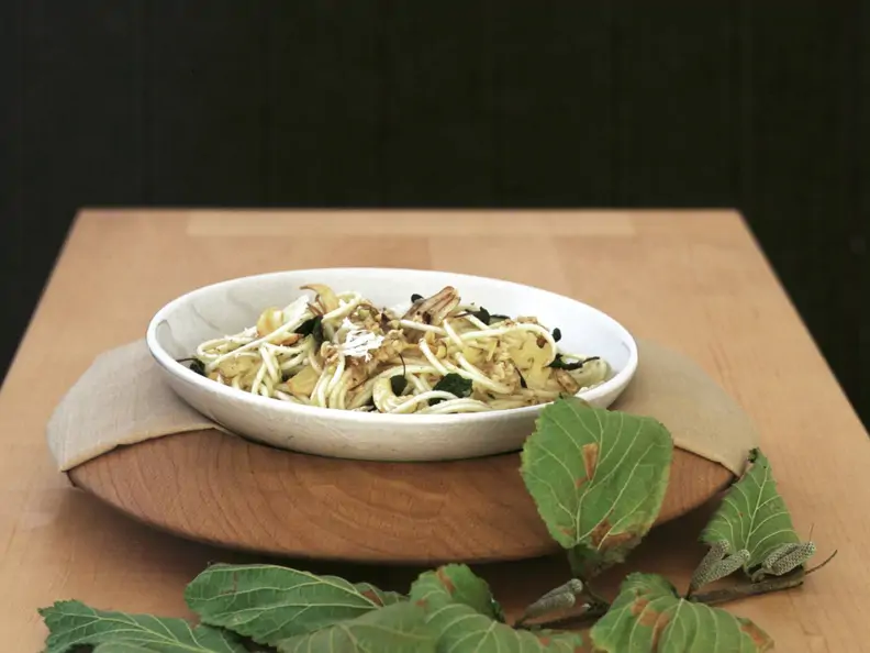 Spaghetti mit Nüssen