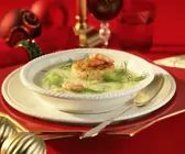Selleriecremesuppe mit Krabbenfrikadelle