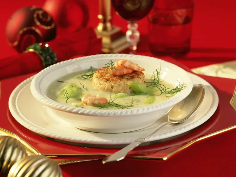 Selleriecremesuppe mit Krabbenfrikadelle