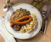 Linsen mit Würstchen und Spätzle