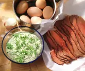 Kräutersauce mit Roastbeef