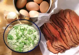 Kräutersauce mit Roastbeef