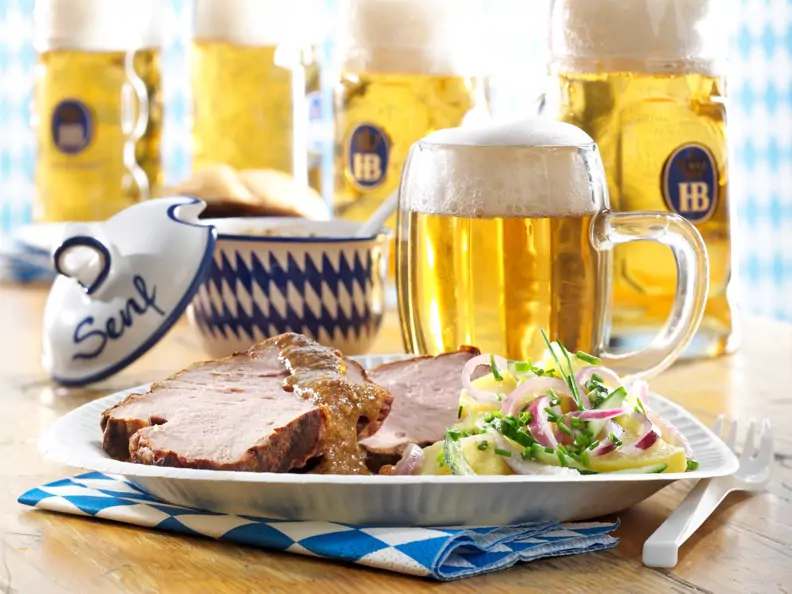 Leberkäse mit Kartoffelsalat