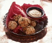 Knusprige Falafel mit Sesamkruste