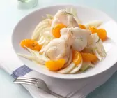Fenchelsalat mit Seeteufel und Rosa-Pfeffer-Dressing