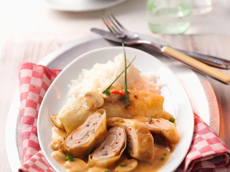 Kohlrouladen mit scharfer Kalbsfüllung