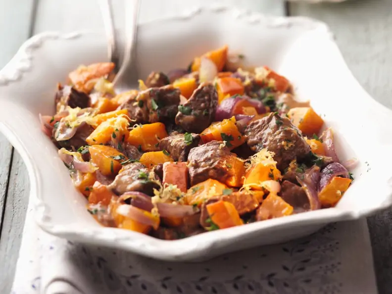 Scharfes Kalbs-Ragout mit Kürbis