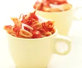 Penne mit Peperoni-Tomaten-Sugo