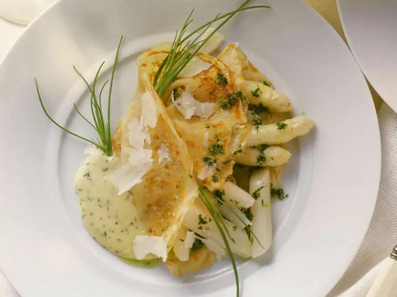 Spargelcrepe