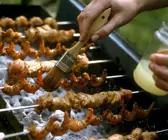 Gegrillte Hähnchenspieße