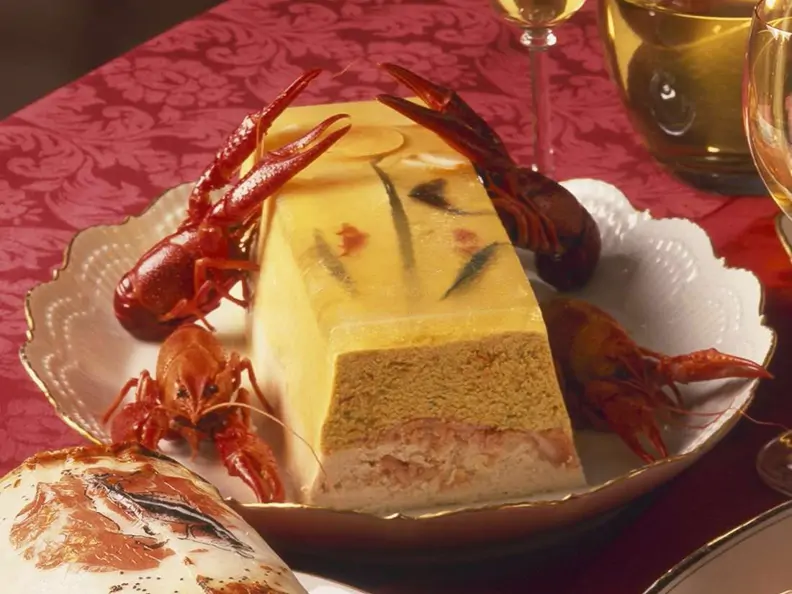 Gekochter Hummer mit Buttergemüse