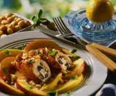 Putenröllchen mit fruchtiger Sauce