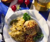Leberknödel mit Sauerkraut