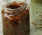 Roter Pesto