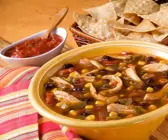 Hähnchen-Gemüsesuppe auf mexikanische Art