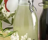 Holunderblütensirup