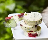 Butter mit Kapuziernerkresse