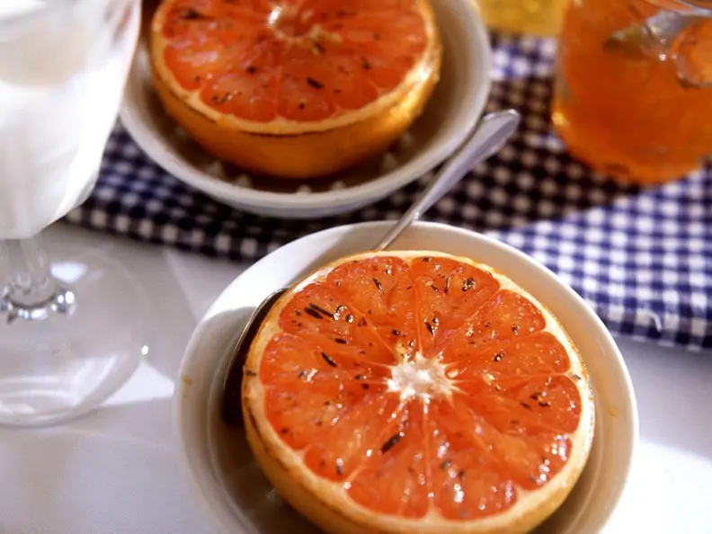 Gegrillte Grapefruit mit Honig