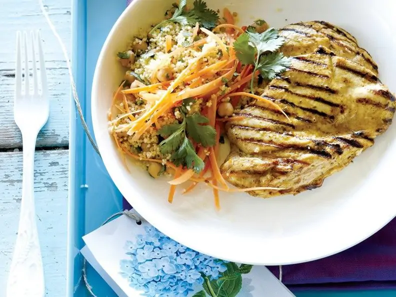 Hühnchen vom Grill mit orientalischem Salat