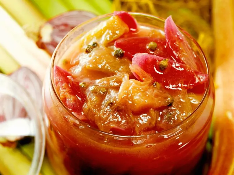 Zwiebel-Rhabarber-Chutney