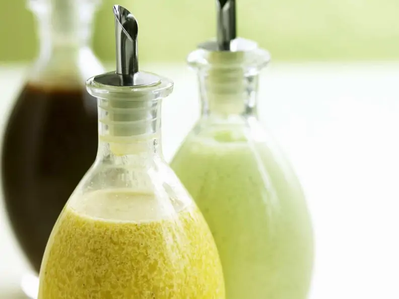 Joghurt-Balsamico-Dressing