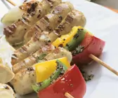 Grillwürstchen-Paprika-Spiesse
