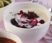 Preiselbeerdip mit Meerrettich