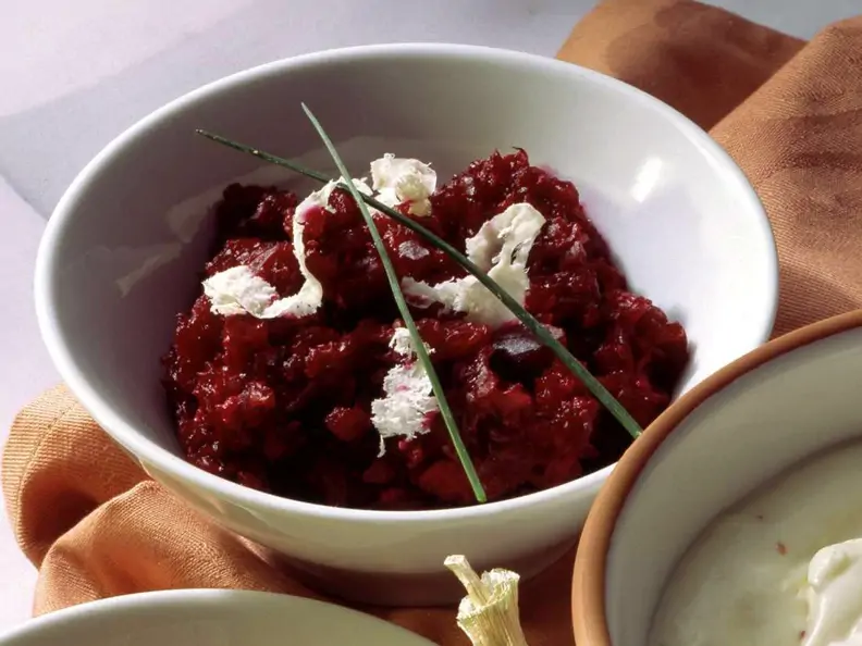 Dip von Roter Bete