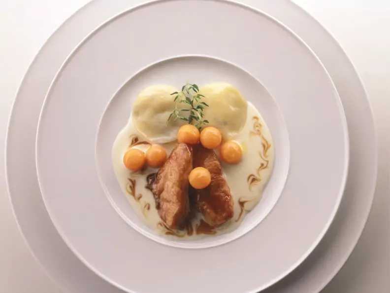 Kalbsbries mit Zwiebelravioli